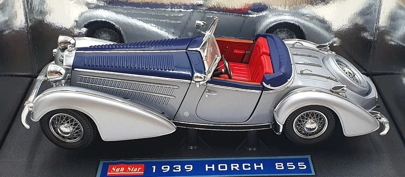 Sun Star escala 1/18 Diecast 2403 - 1939 Horch 855 Roadster - plateado/azul Foto 4 de 4