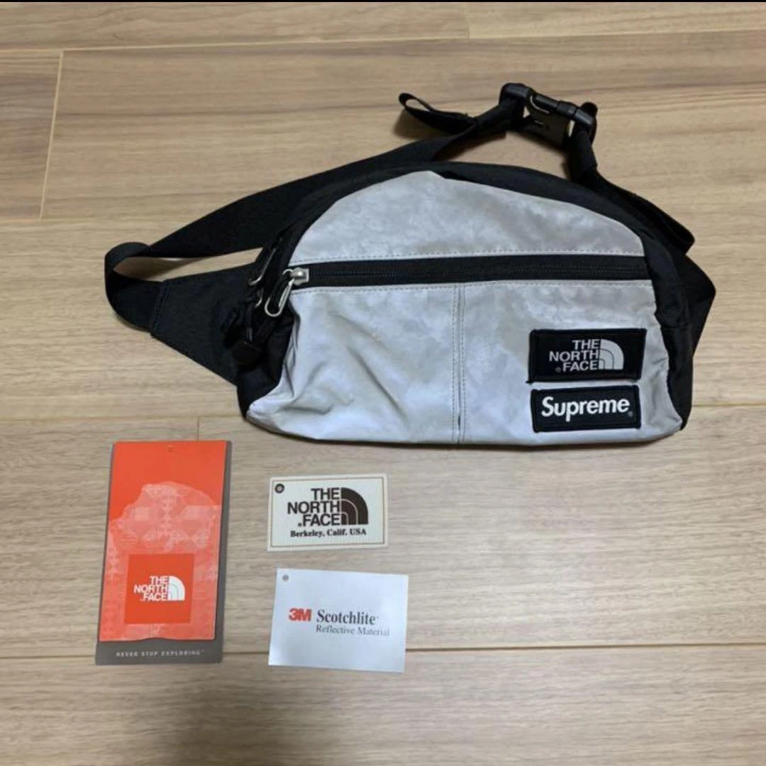 Sac taille Supreme The North Face Collaboration homme édition limitée collaboration