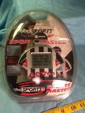ABC Sports Master Handheld GAME Electronic Sports Trivia Facts Dad NEW Sealed 