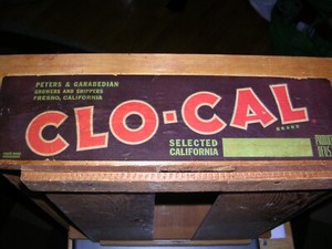 VINTAGE Wood Produce Carry Tray CLO-CAL BRAND Peters & Garabedian Fresno, Calif