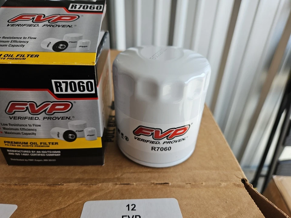 Lote de 12 filtros de aceite giratorios FVP R7060. Mopar Cross Oe 4892339AB, BB, BE Foto 3 de 4