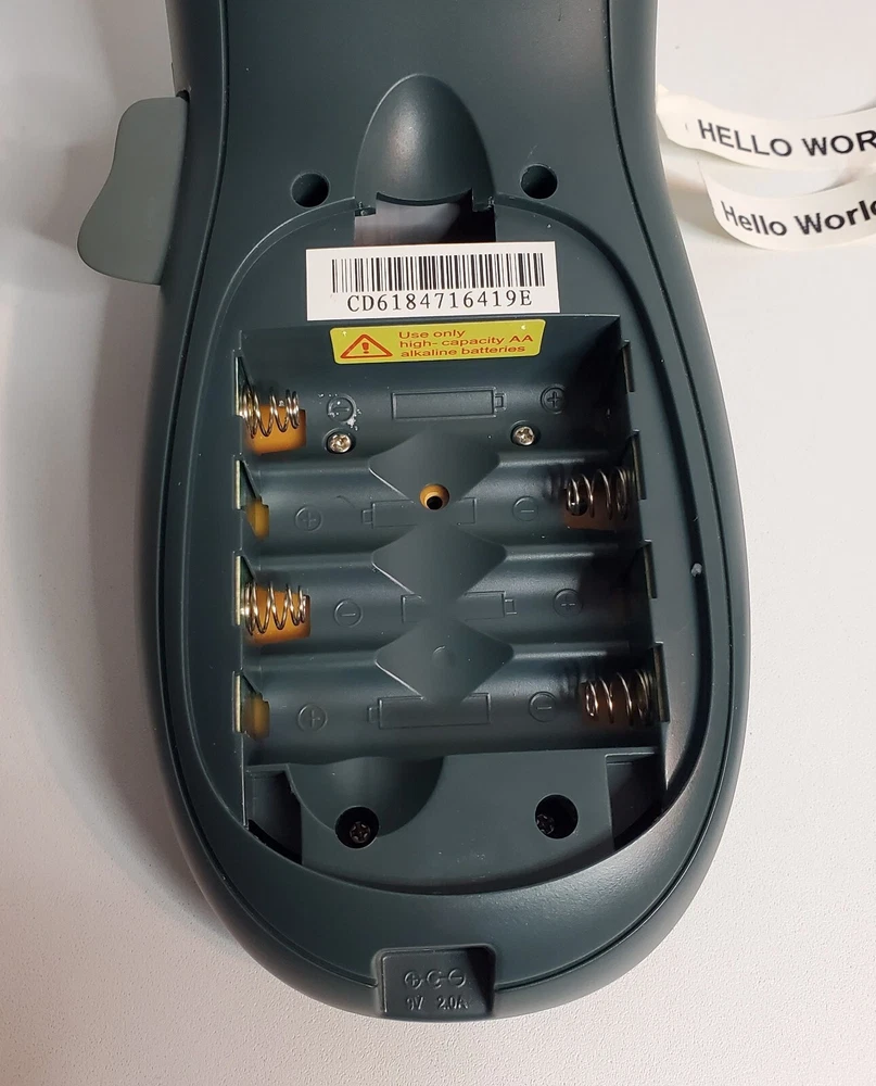 DYMO LetraTag 100H Handheld Label Maker Pre-owned Works Great