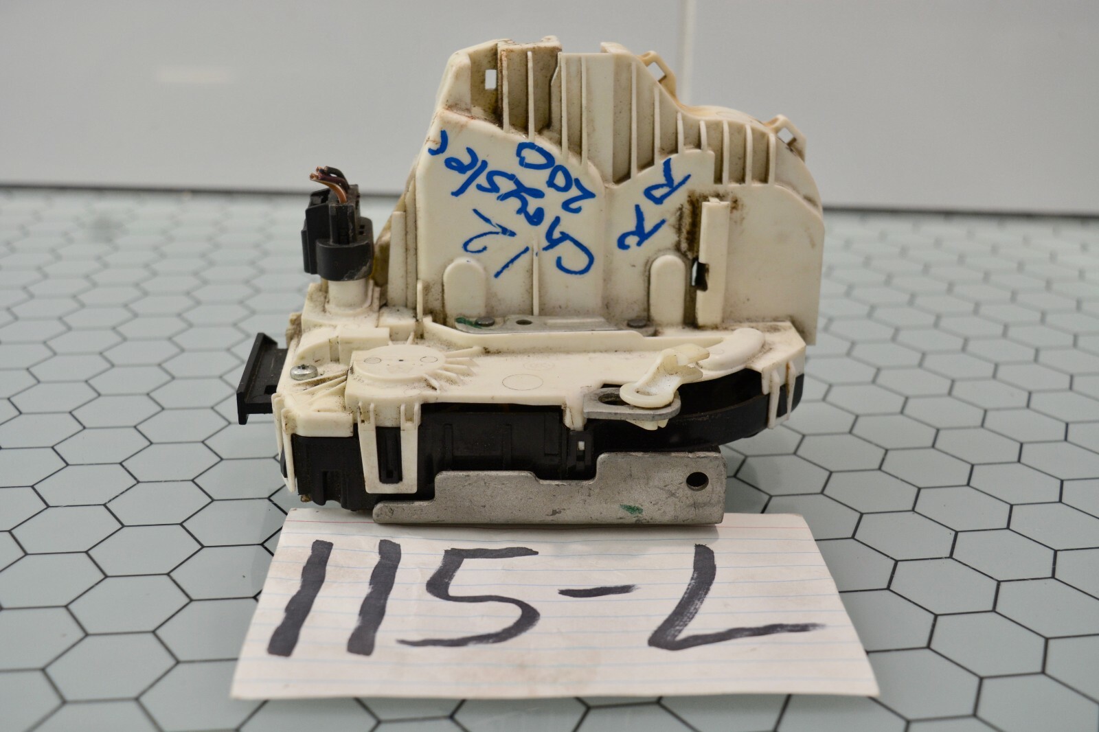 11 12 13 14 Chrysler 200 Passenger REAR Door latch power lock actuator #115-L