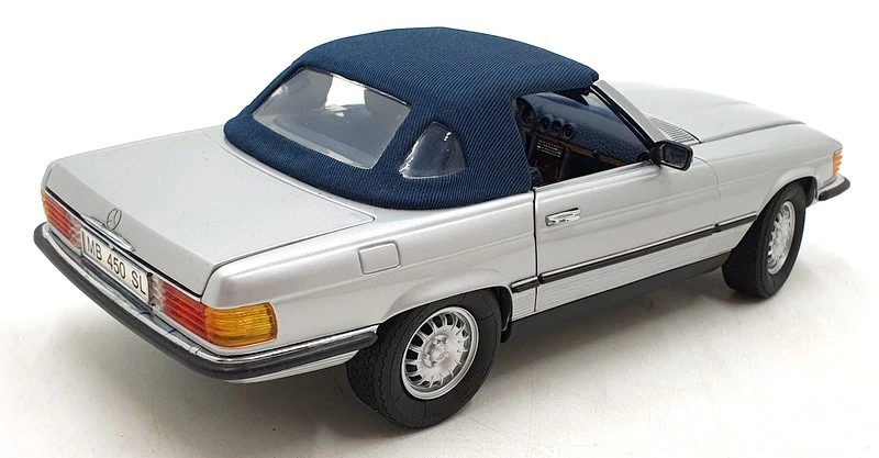 CMC 1/18 Scale Diecast DC9824T - Mercedes-Benz 450 SL - Silver - Image 2 of 4
