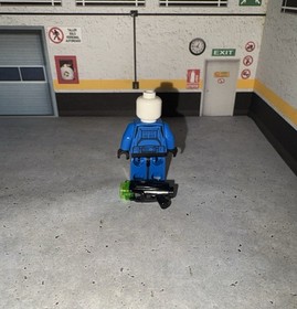 (B63) LEGO Star Wars Senate Commando Minifigure Blue W/ Blaster