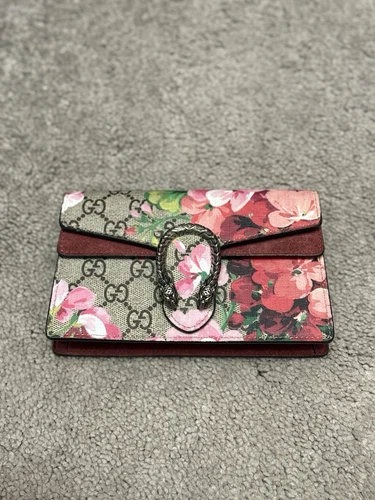 Sac croisé chaîne Gucci beige fleur GG suprême WOC