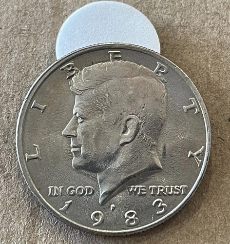 1983 P Kennedy Half Dollar -Nice Rim-Free Shipping 