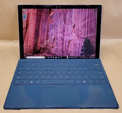 Microsoft Surface Pro 4, Intel Core i5-6300U @ 2.4GHz, 8GB RAM, 256GB SSD, W10P