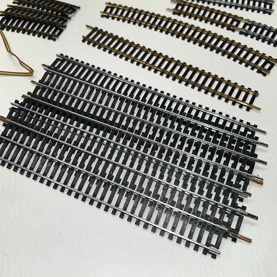 Tyco Railroad Tracks, R 18” L.H. R/C 410, Garnet, 15944 & Atlas 36 Pcs Vintage - Image 3 of 4