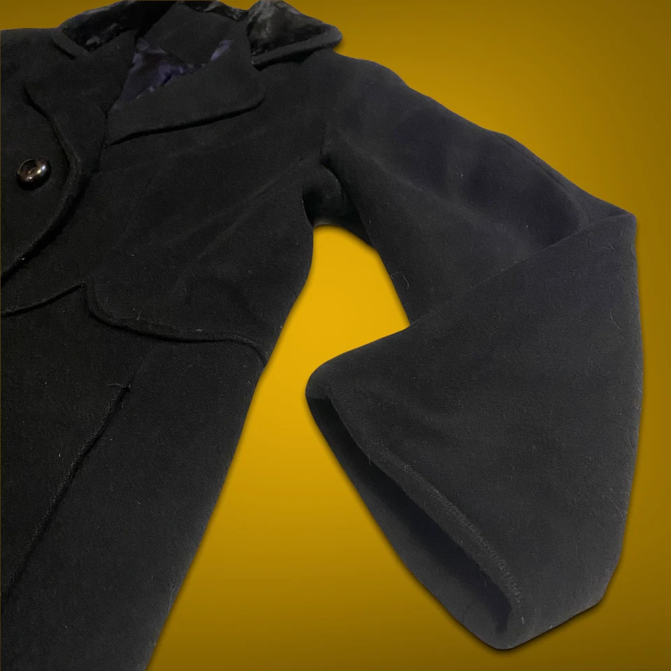 Vintage 1960s Black Forstmann Wool Evening Winter Coat w/ Velvet Collar - Image 3 of 4