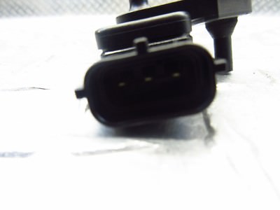 2010 08-11 KAWASAKI NINJA ZX14R ZX14 MAF MASS AIR FLOW SENSOR OEM