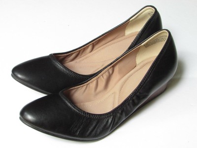 susina fraya leather wedge pump