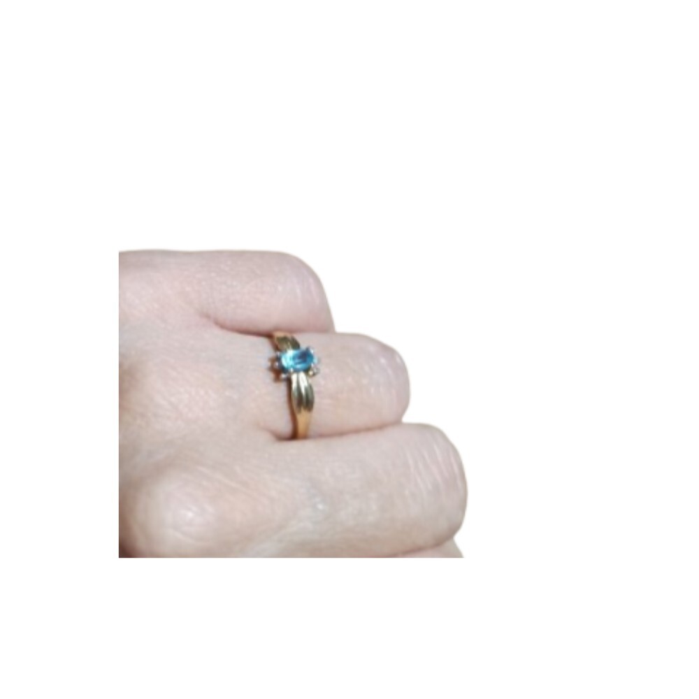 Anillo De Oro 10k Con Aguamarina