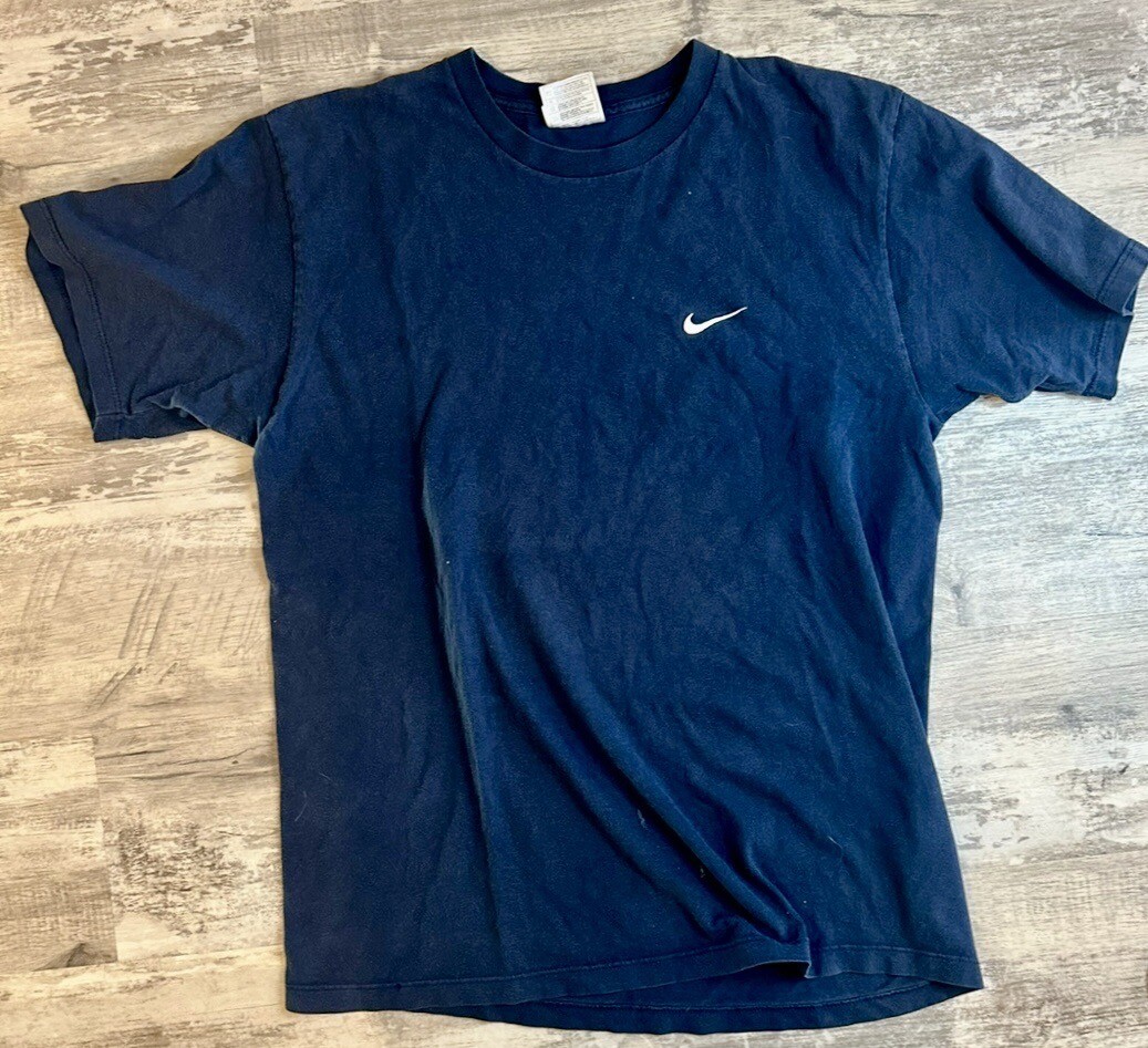 nike mini swoosh t shirt mens