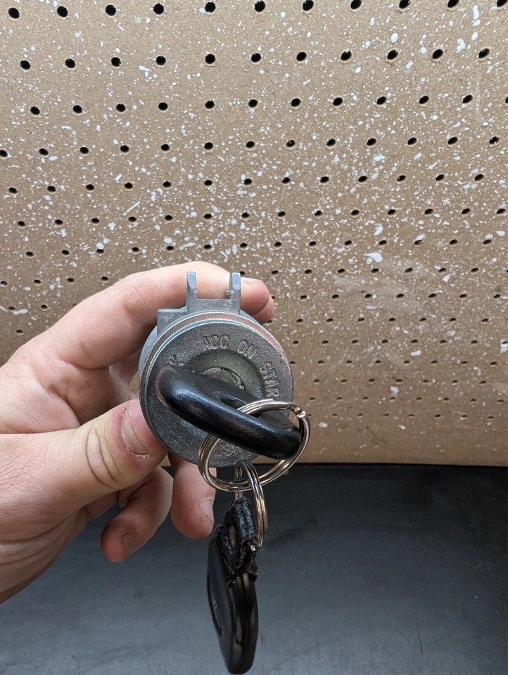 Interruptor de control de encendido Hyundai Santa Fe AT 2007-2009 con llave OEM Foto 3 de 4