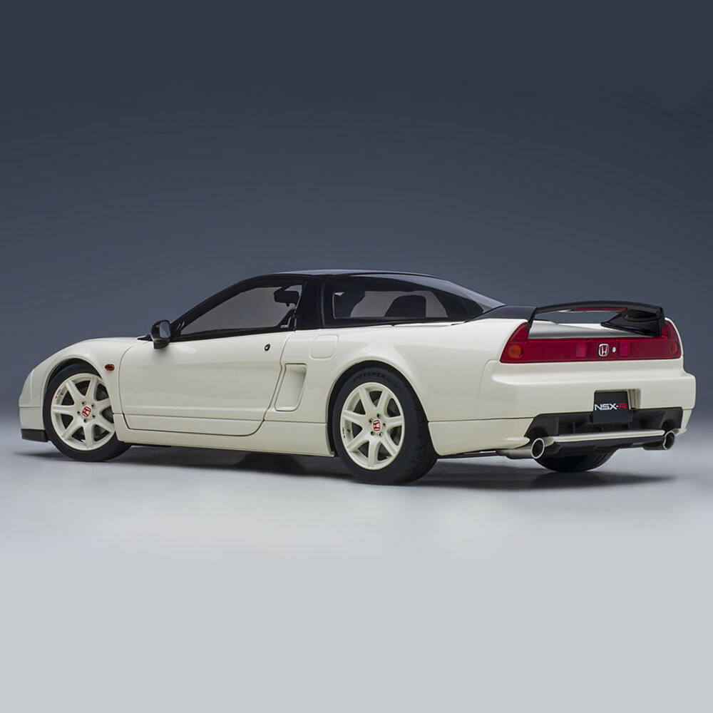 オートアートNSX タイプR チャンピオンシップ ホワイト1/18 ホンダ NSXタイプR(チャンピオンシップホワイト) オートアート1/18