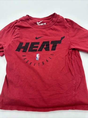 Nike Miami Heat T-Shirt Youth Boy Small Red Spell Out…#8373