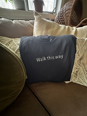 Laurie Felt ''walk this way''  Black Scoop-Neck Quote Tee with Short-Sleeves Med