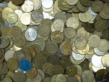 5 POUND LOT OF CAR WASH TOKENS * ASSORTED * UNSEARCHED *