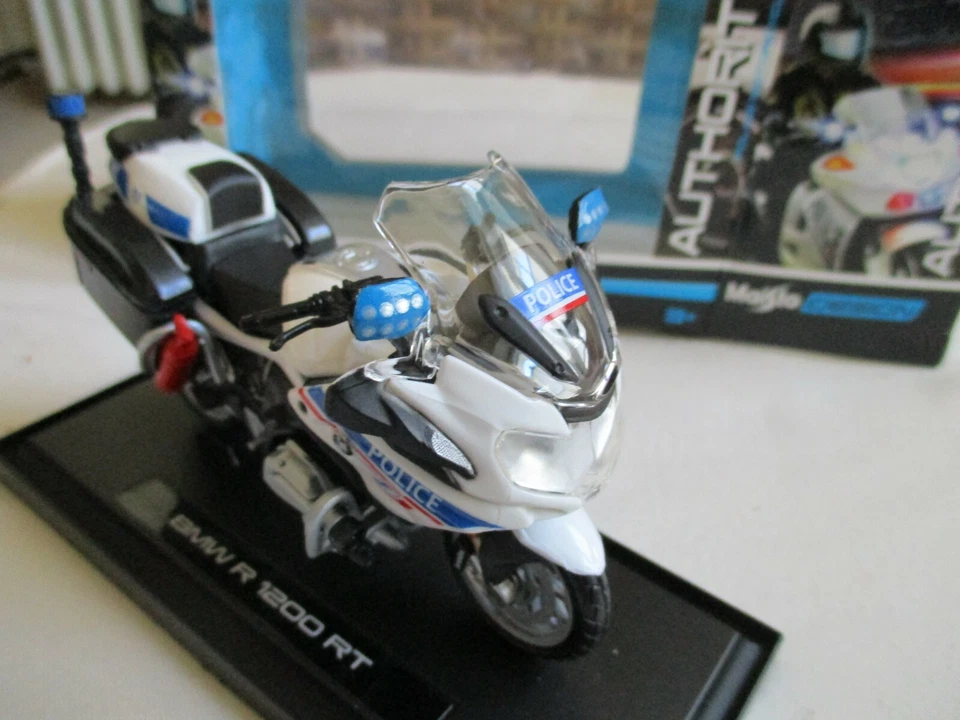 MINIATURE MOTO MAISTO MAIS39056 BMW R 1200 RT POLICE NATIONALE 1/18  - Photo 3/4