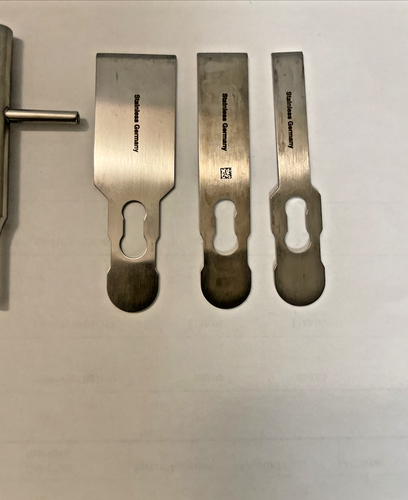 V. Mueller OS8149-56 Bone Chisel w/ Handle and 3 Blades - Picture 4 of 7