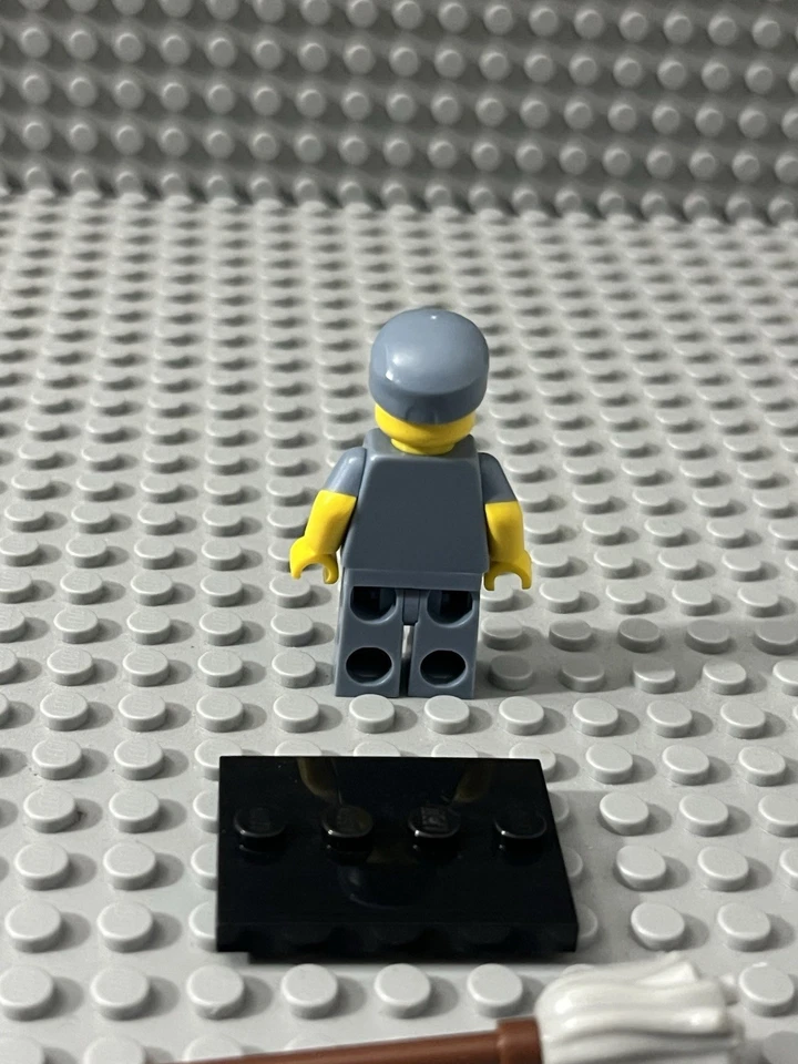 Lego Serie 15 Minifigura - Conserje Foto 3 de 4