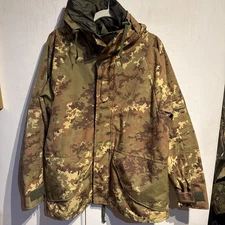 Mil-Tec Medium ECWCS Cold Wet Weather Parka "Vegetato" Camouflage Jacket