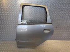 Porte arrière et accessoires Mitsubishi COLT