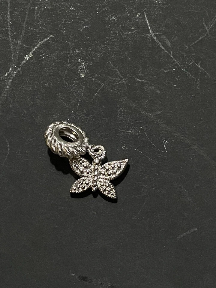 Juego de dos dijes Judith Ripka turquesa esterlina y mariposa Foto 2 de 4