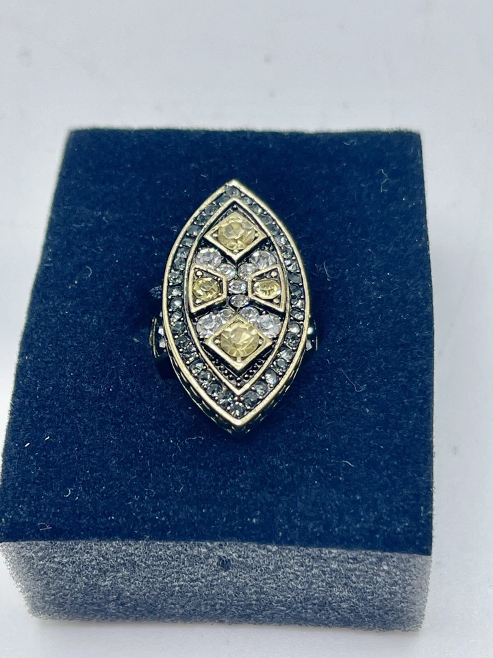 Heidi Daus Crystal Statement Cocktail Ring Size 8 Vintage - Image 3 of 4
