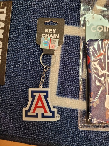 Arizona Wildcats 9-Piece Gift Set, Rug Flags Coasters Purse Key Chain, Magnet - Picture 10 of 10