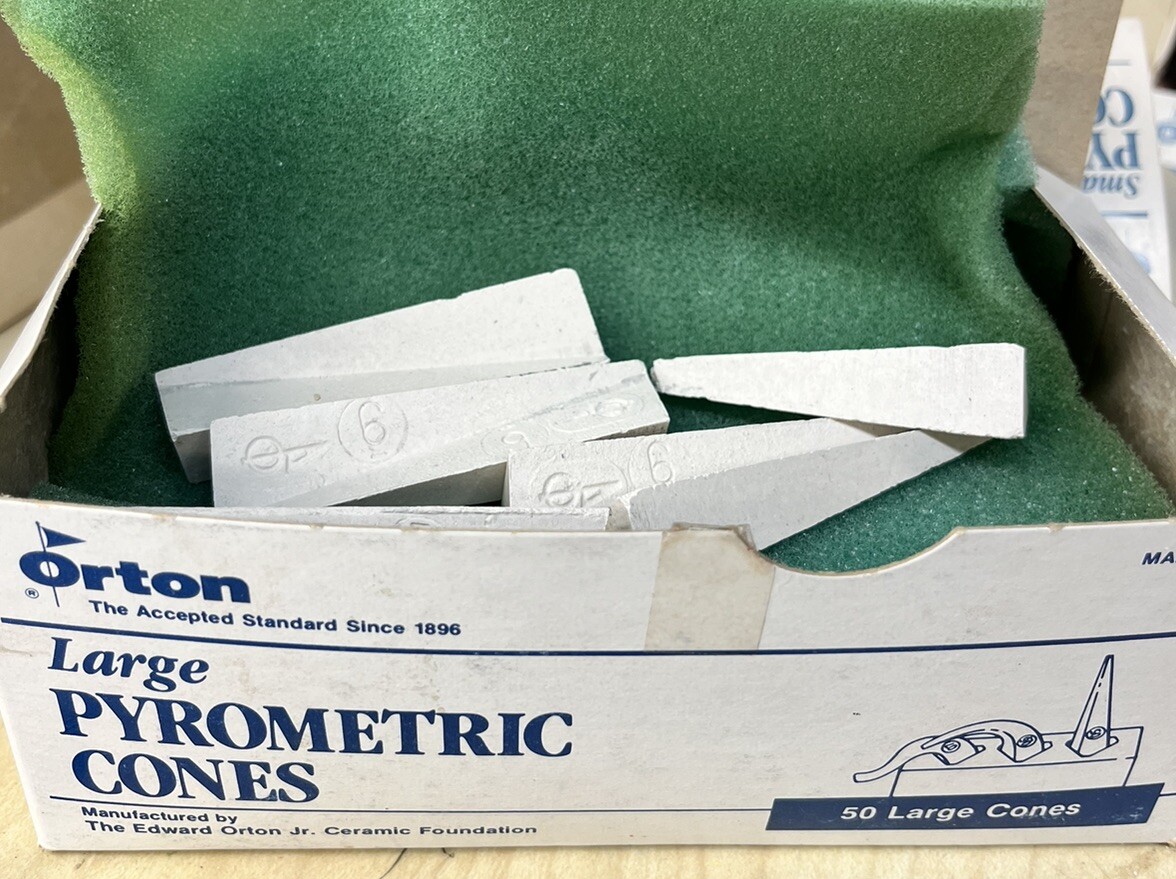 62 Cone 5 And 6 Midfire Pyrometric Kiln Cones Small Large Sitter Firing