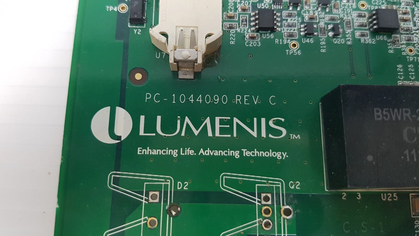 Silkscreen PC-1044090 REV C and Lumenis logo on the board