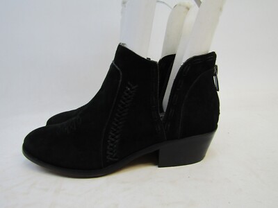 Vince Camuto Womens Sz 7.5 M Black Suede Zip Ankle Fashion Boots Bootie