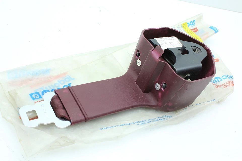 90 1990 Chrysler Town & Country OEM NUEVO CINTURÓN DE SEGURIDAD RETRACTOR SP162 Foto 4 de 4