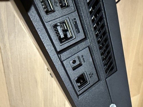 Defekt!!! XBOX ONE inklusive Ladekabel - Bild 3 von 4