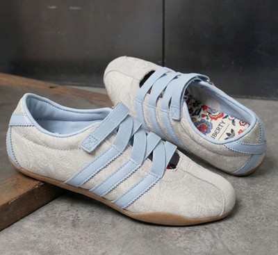 Adidas Women Tokyo MJ x Liberty London Shoes Chalk Pearl Crystal Sky IH4532