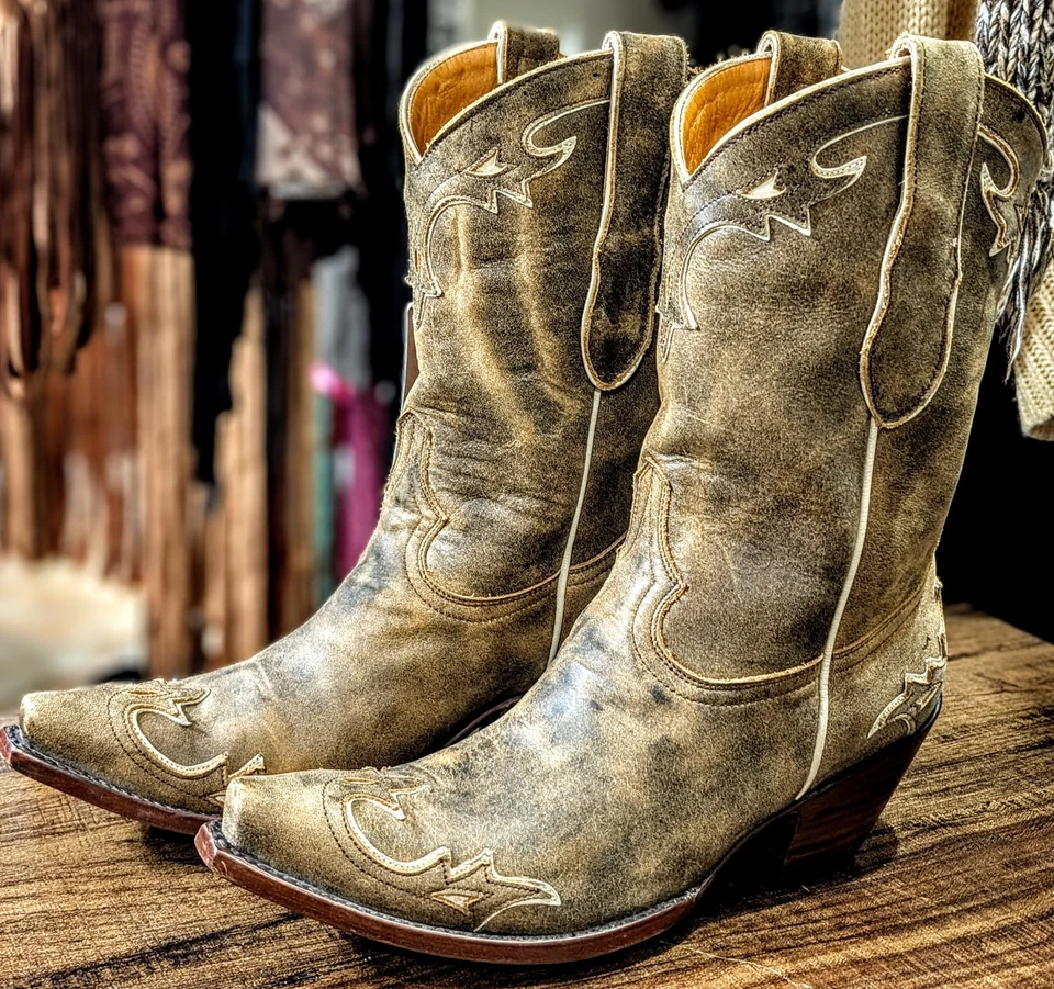 Old Gringo Perfect Overlay 牛仔靴。 复古饰面,Snip,7.5 二手状况完好,全皮革 — 第 2/4 张图片