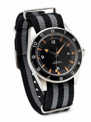 Diver Watch Automatic Movement Ceramic Bezel Sapphire Crystal 100m Japan