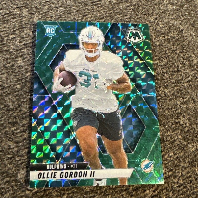 2025 Panini Mosaic Ollie Gordon II RC Rookie Card Green Prizm SP