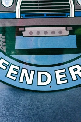 Land Rover Defender 110 – Retro Off-Road Metal Sign – 50 cm (19.7