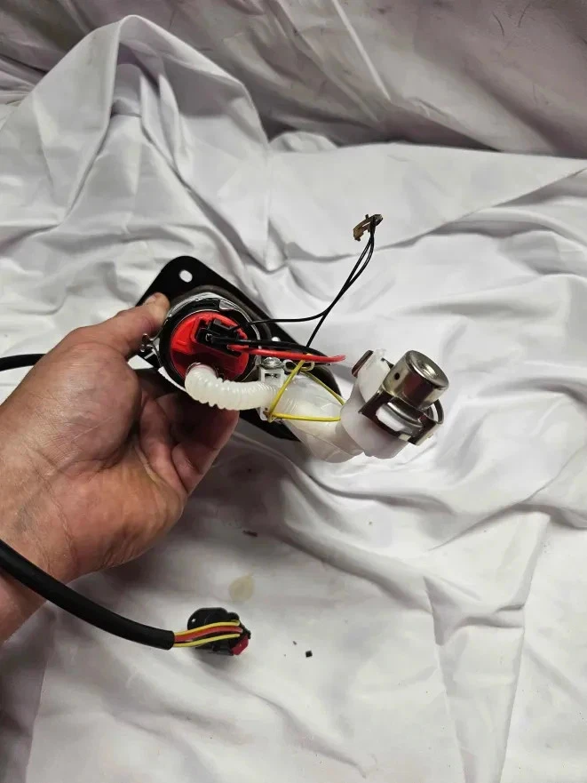 燃油泵组件适用于 Harley Davidson Sportster 1200 883 2007 - 2019 75305-07A — 第 2/4 张图片