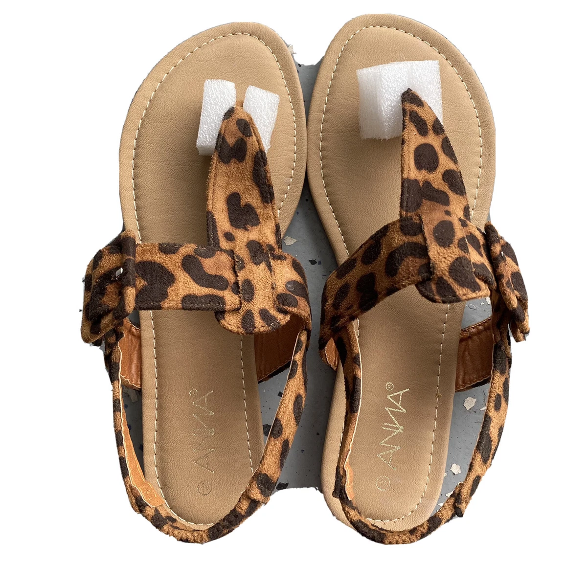 Womens ANNA Piper 3 leopard suede sandals thongs flip flops 10 NEW