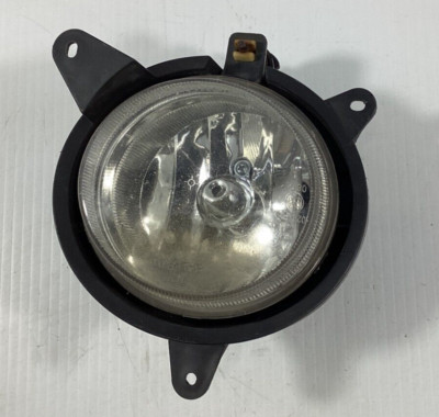 2003-2011 KIA SORENTO Right Passenger Side Fog Light Lamp 92202-3EO OEM .