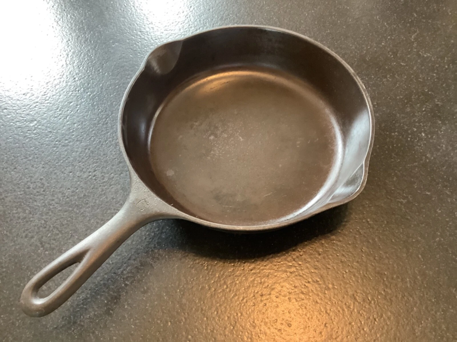 Vintage Wagner Ware Sidney Cast Iron Skillet #1056Q