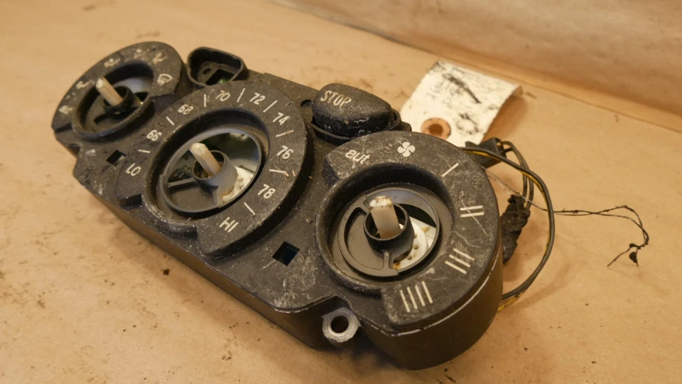 Climatizador coche Ferrari 360 F131 OEM PN 65803000 Foto 3 de 4