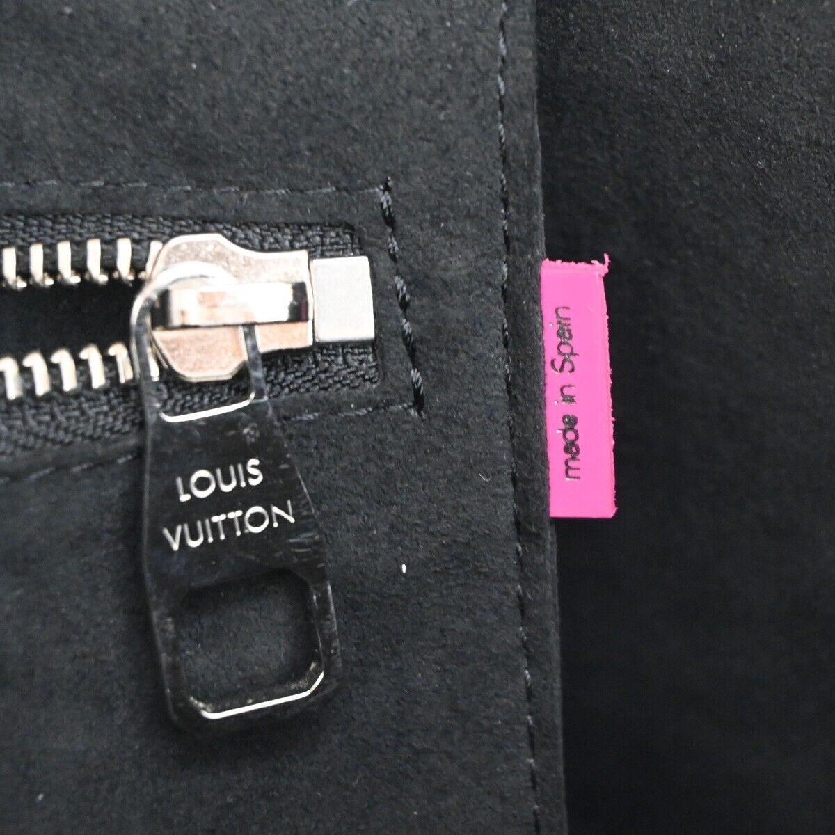 LOUIS VUITTON LV x YK Neverfull MM Shoulder Bag Empreinte LOUIS VUITTON LV x YK Neverfull MM Shoulder Bag Empreinte