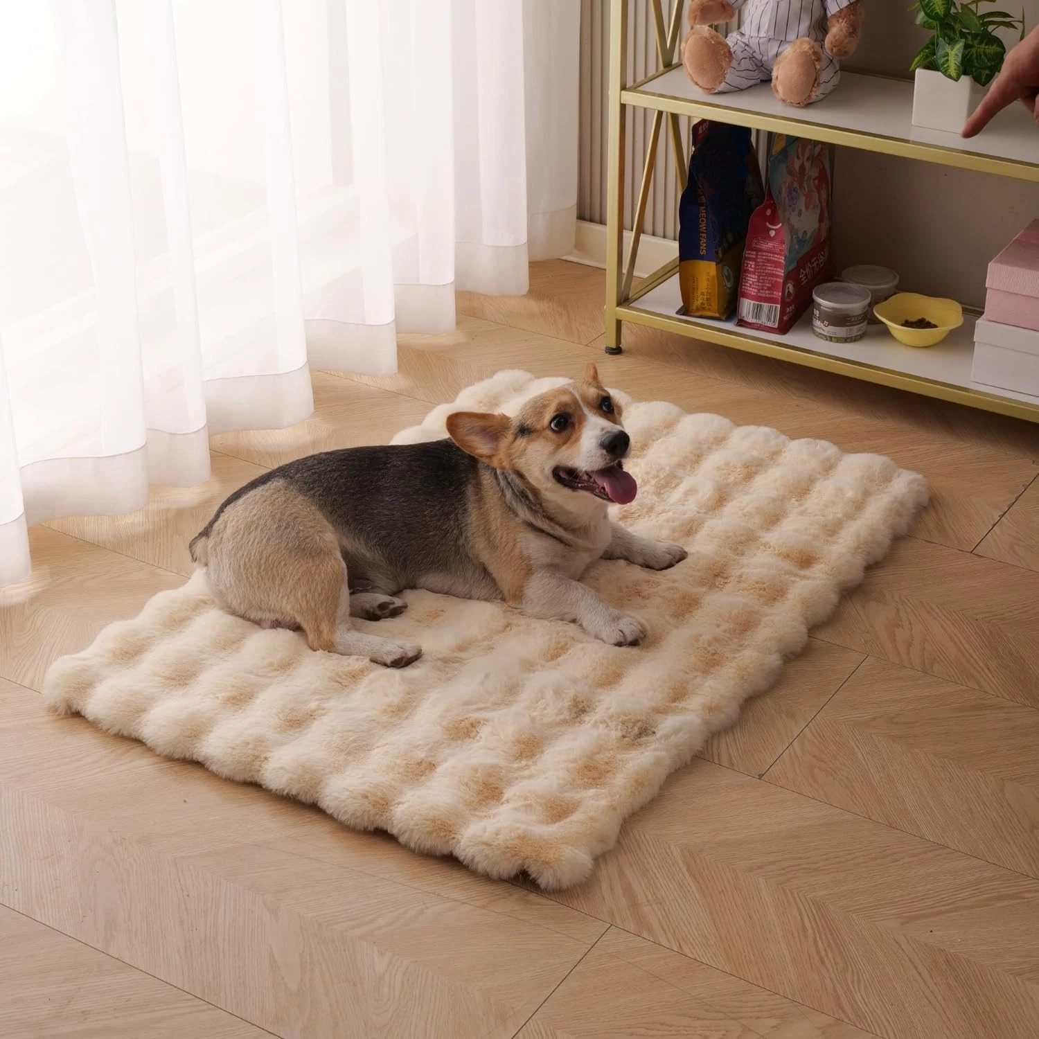 SHENGOCASE Pet Cushion Pad, Faux Fur Dog and Cat kneading Pillow, Cozy Bed