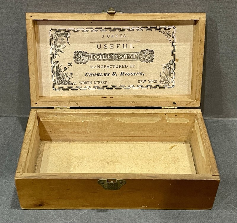 Antique 1890’s - 1900’s Charles S. Higgins Toilet Soap Wood Advertising Box