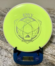 Axiom Discs Fission Envy Putt & Approach 3/3/0/2 169g Green/White